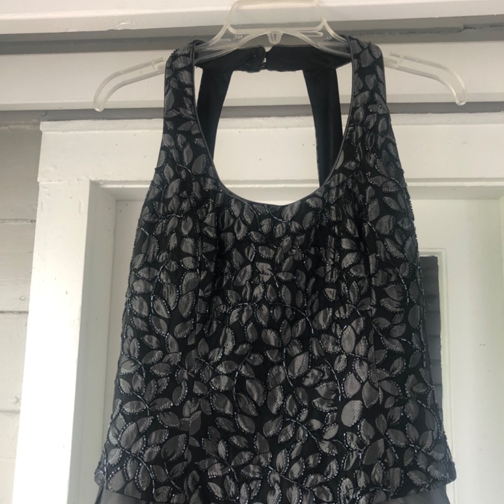 Formal Dress - Picture 3 of 6